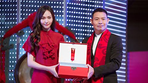 中国美正当红，PP王者电子A股上市，引领新时代